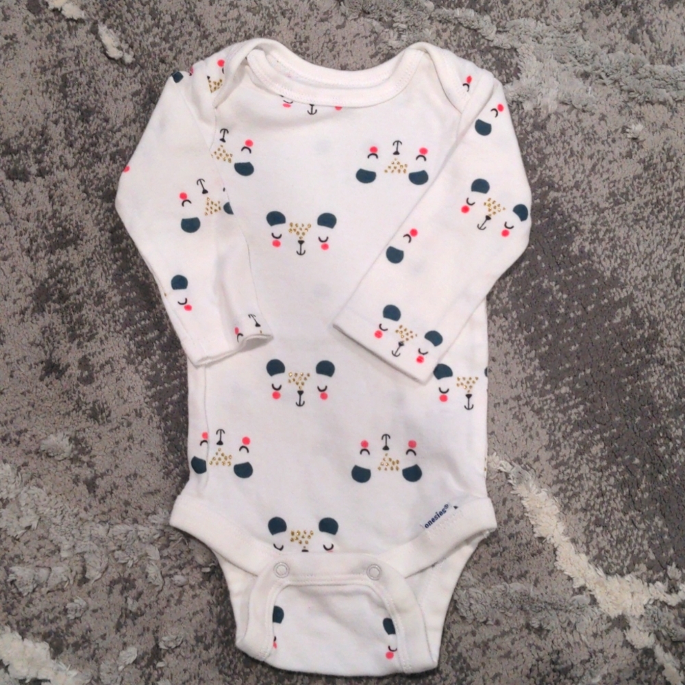 ✨ 10/$10 ✨ NWOT Gerber Onesie